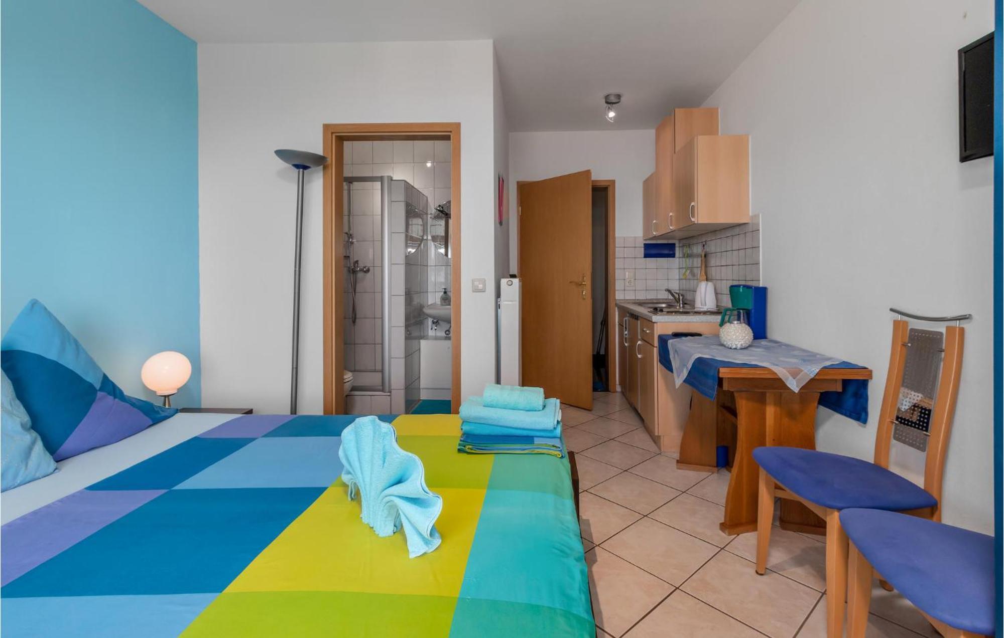 1 Bedroom Cozy Apartment In Crikvenica Exterior photo