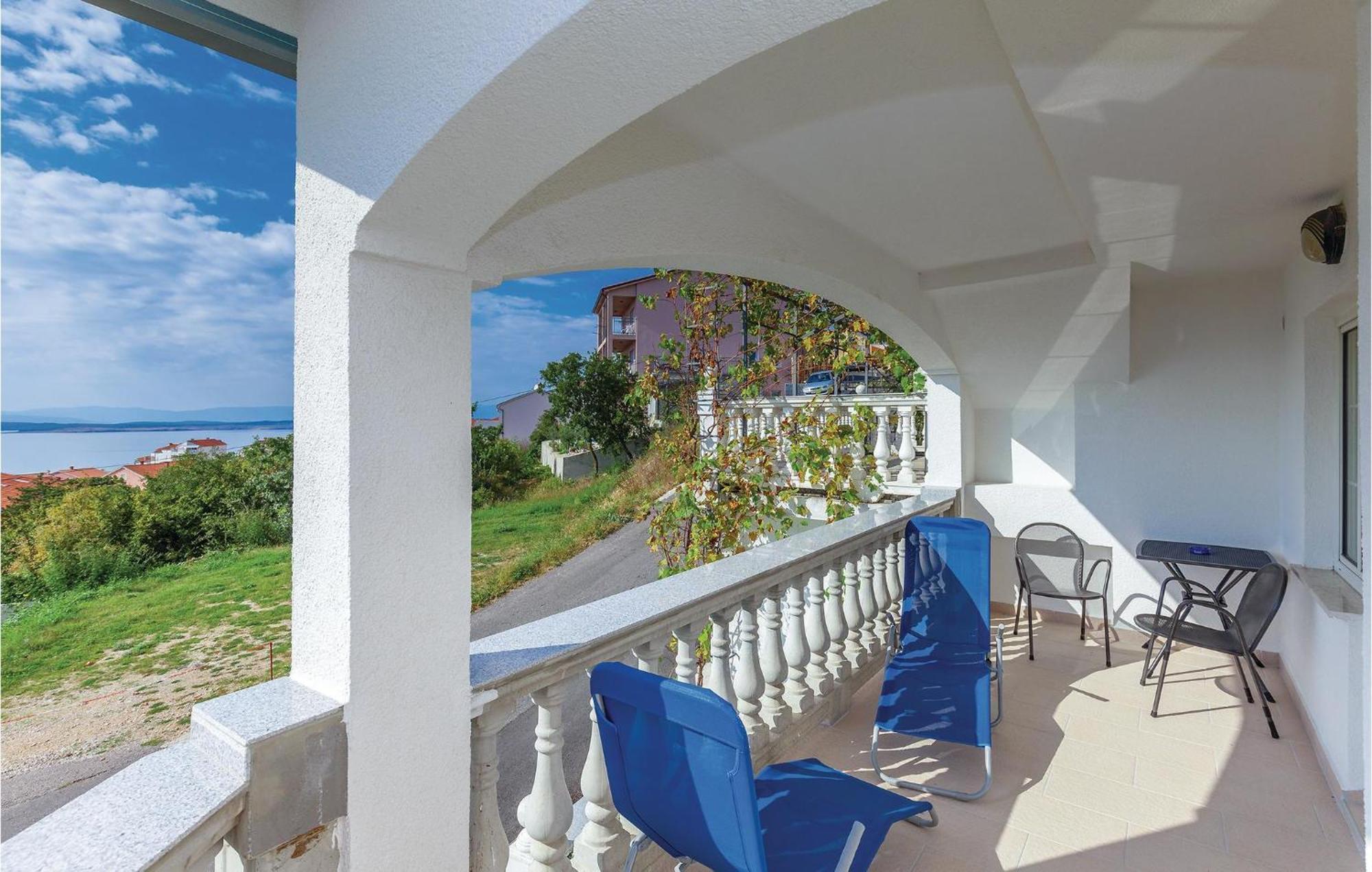 1 Bedroom Cozy Apartment In Crikvenica Exterior photo